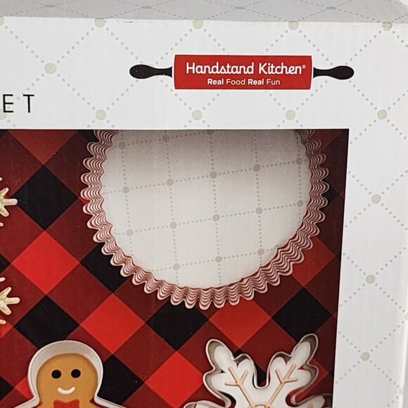 Handstand Kitchen I Love Cocoa Deluxe 50pc Cocoa Bomb and Mug Hugger Gift Set - Picture 3 of 16